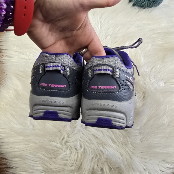 New Balance Womens Shoe Size 7 - Picture 11 of 13